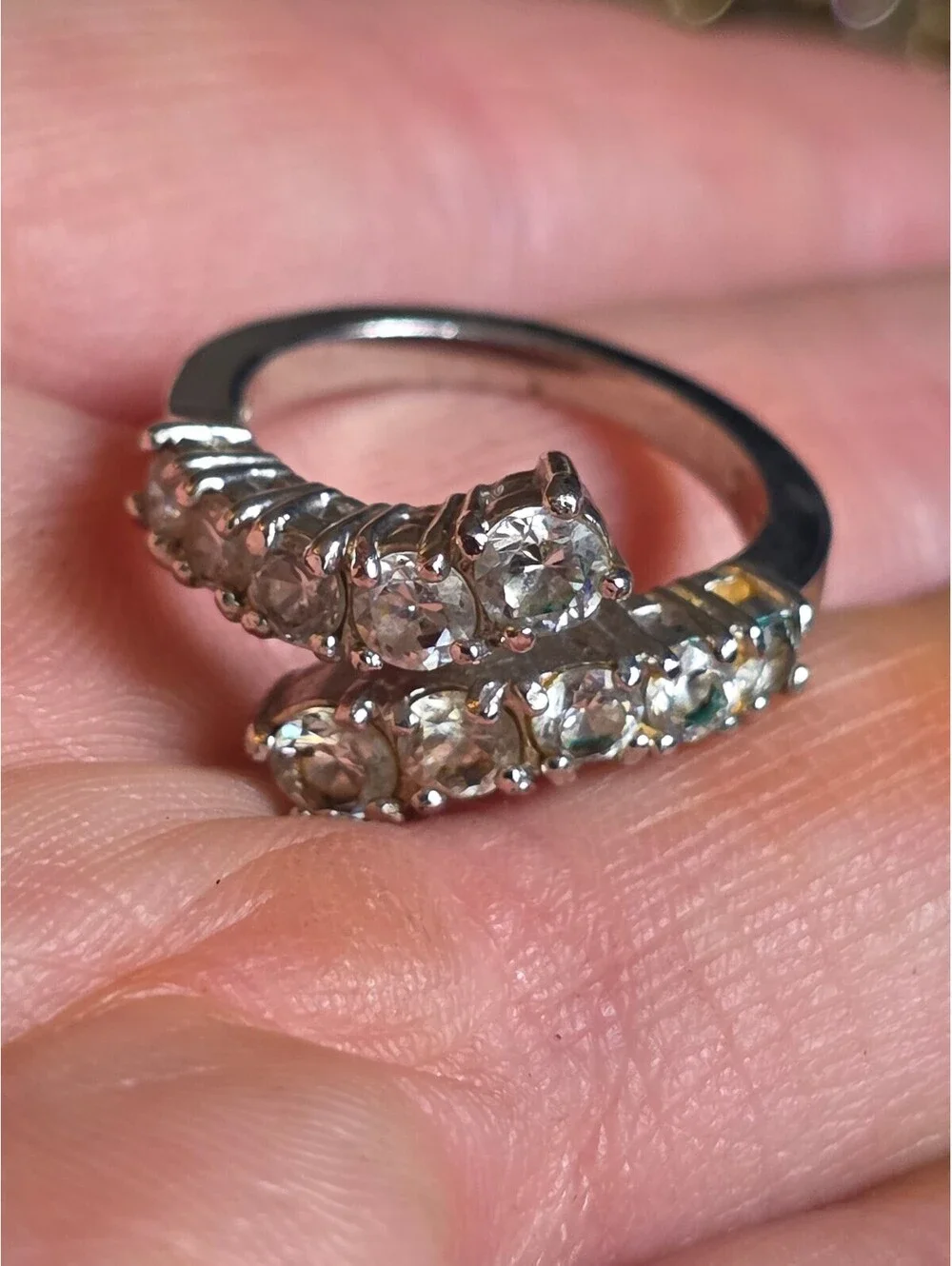 Vintage 1980's Silver Tone Bypass Ring with Clear Rhinestones Sz 6